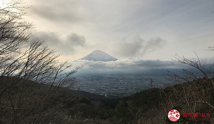 靜岡箱根一日遊乙女峠展望台上富士山景色之一
