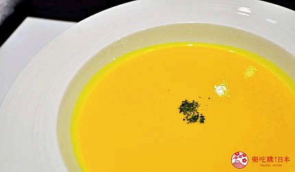神戶三宮名店「彩 SAI-DINING」的季節湯品（季節野菜のポタージュ）