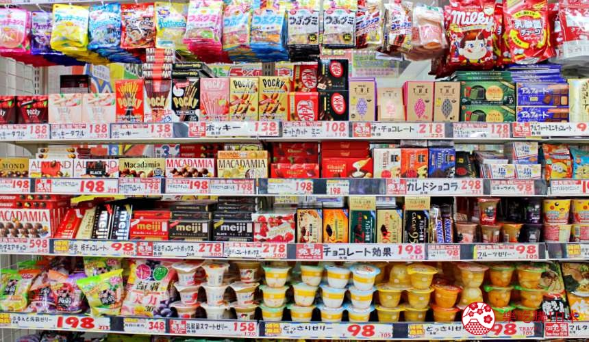 日本推薦便宜藥妝店「大國藥妝」店內零食餅乾商品