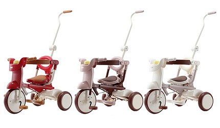 日本嬰兒用品挑選注意事項2021彌月禮物推薦新生寶寶推介最合用成就每個小孩的單車夢上路超吸睛日本iimo折疊式三輪車的三款車