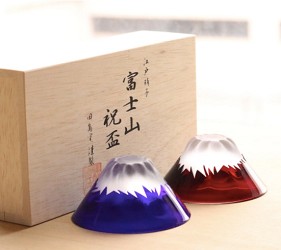 日本富士山杯田島硝子青紅富士祝盃正版蝦皮