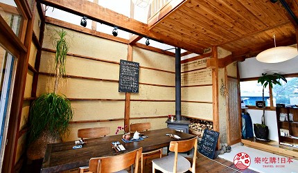 日本輕井澤長野附近療癒慢活女子旅推薦推介的佐久可以吃到的文青餐廳Maru Cafe的坐位區