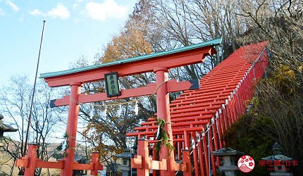 日本輕井澤長野附近療癒慢活女子旅推薦推介的佐久可以去絕美打卡位朱紅鳥居迴廊的臼田稻荷神社
