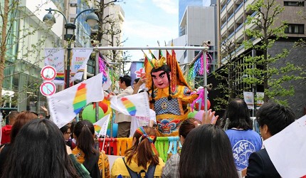 亞洲同志第2友善城市「東京」的東京彩虹遊行台灣電音三太子參加