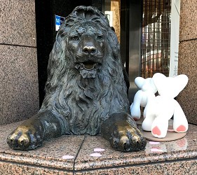東京銀座三越獅子像