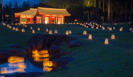 日本東北的磐梯町慧日寺跡在點燈儀式時還會開辦慧日寺門前市