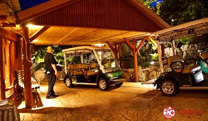 沖繩旅遊孝親自由行推薦美食餐廳「百年古家 大家」的無人駕駛車