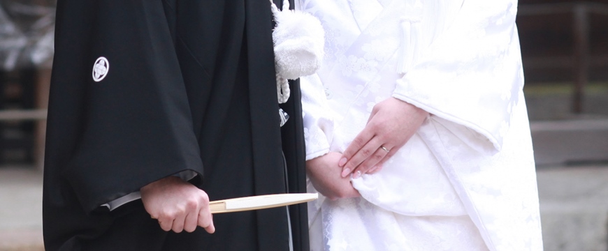 日本傳統結婚儀式中使用的白無垢