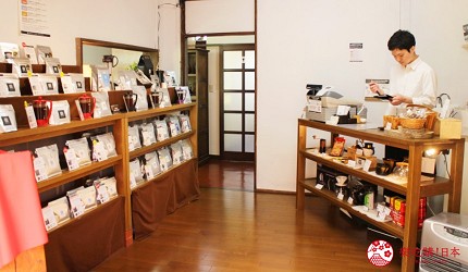輕井澤一日遊11家必吃打卡美食的「丸山咖啡」店內一景