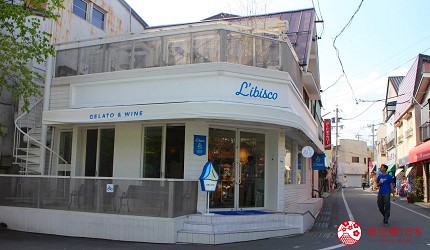 輕井澤一日遊11家必吃打卡美食的義式冰淇淋「L'ibisco」店門口