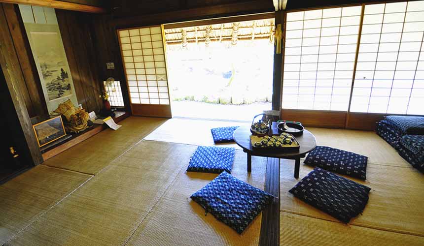 京都「美山茅草屋之鄉」美山民俗資料館呈現了以前人們的生活光景