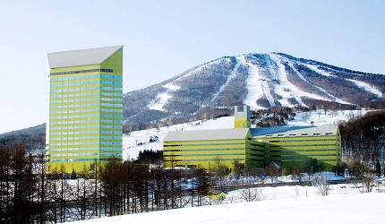 日本最大規模滑雪場岩手縣安比高原滑雪場旁的安比格蘭酒店