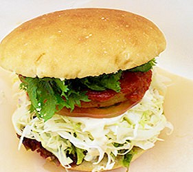 日本關東茨城縣當地美食料理特色美食小吃行方漢堡