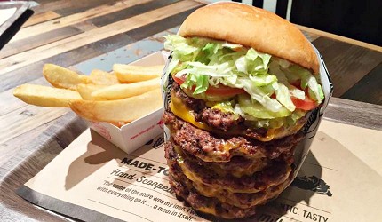 FATBURGER「美國尺寸巨無霸漢堡」