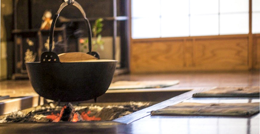 日本和室傳統暖爐炭火示意圖