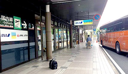 岡山機場利木津巴士機場接駁車下車處