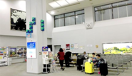 日本岡山機場國際線2樓休息區
