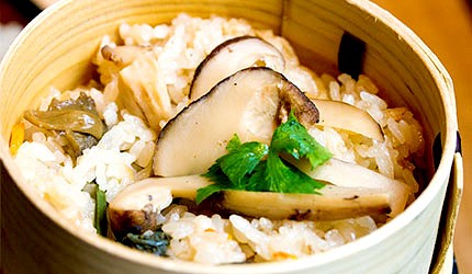 日本美食蔬菜烤松茸示意圖
